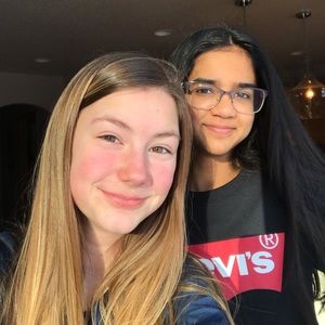 Meet your Posher, Avery